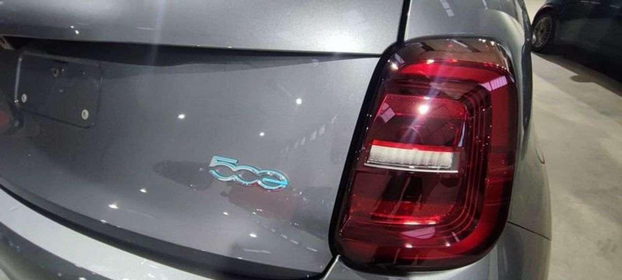 Fiat 500 320km 118cv Auto. - foto 7