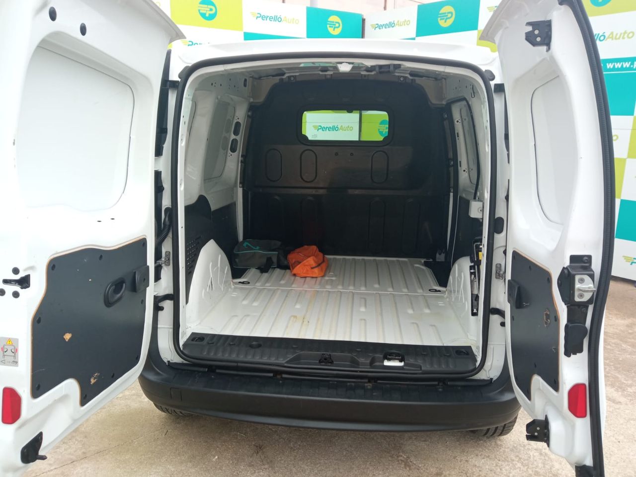 Renault Kangoo ZE FURGON ELECTRICO  - Foto 7