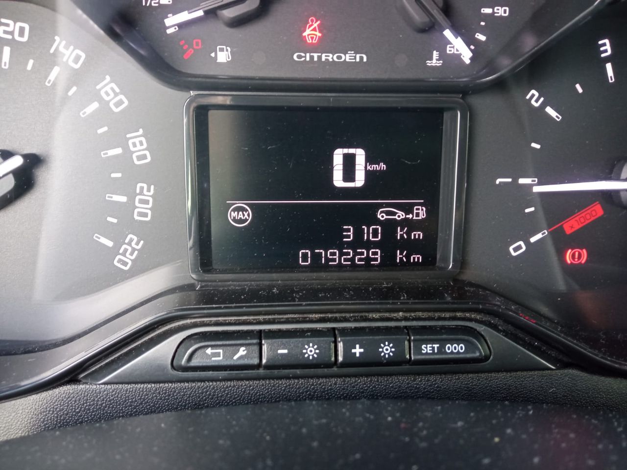 Citroën C3 1.5 BLUEHDI 100 FEEL PACK  - Foto 9