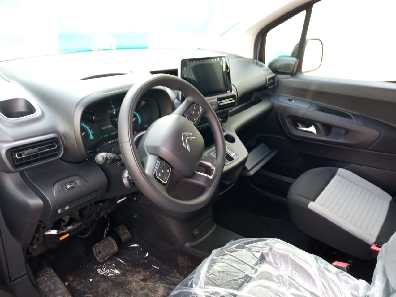 Citroën Berlingo TALLA M FEEL 50 KW/H  - Foto 6