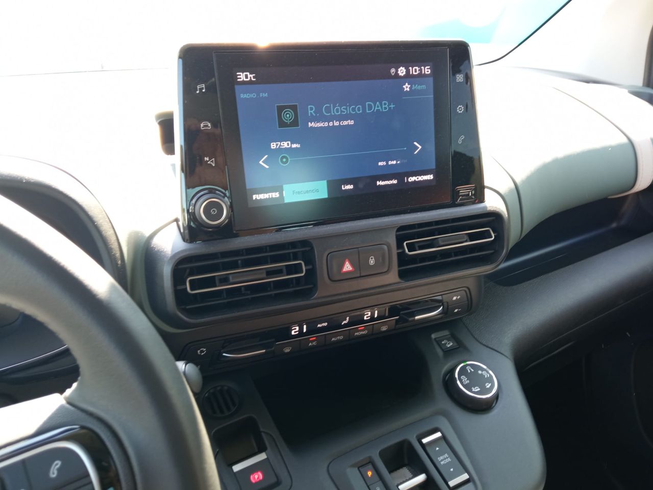 Citroën Berlingo SHINE  50 KW/¨H  - Foto 8