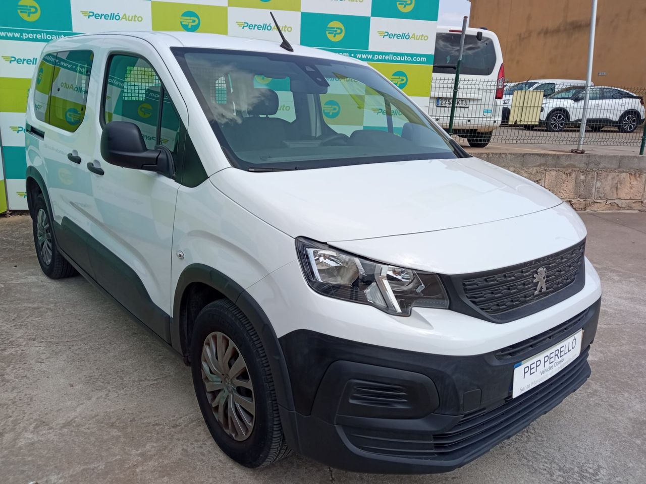 Foto peugeot rifter 2022 /