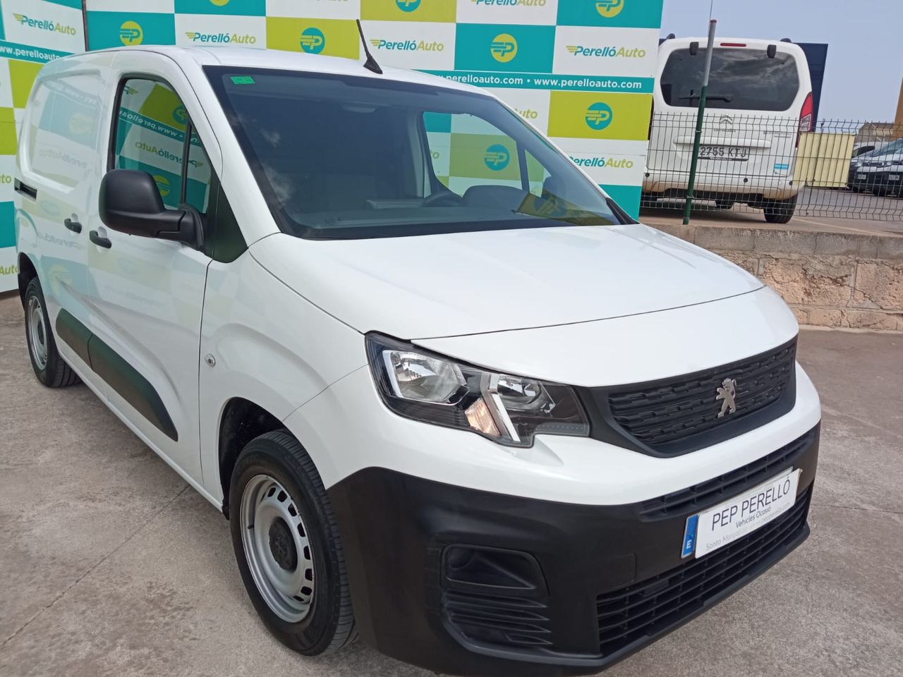 Foto peugeot partner 2021 /