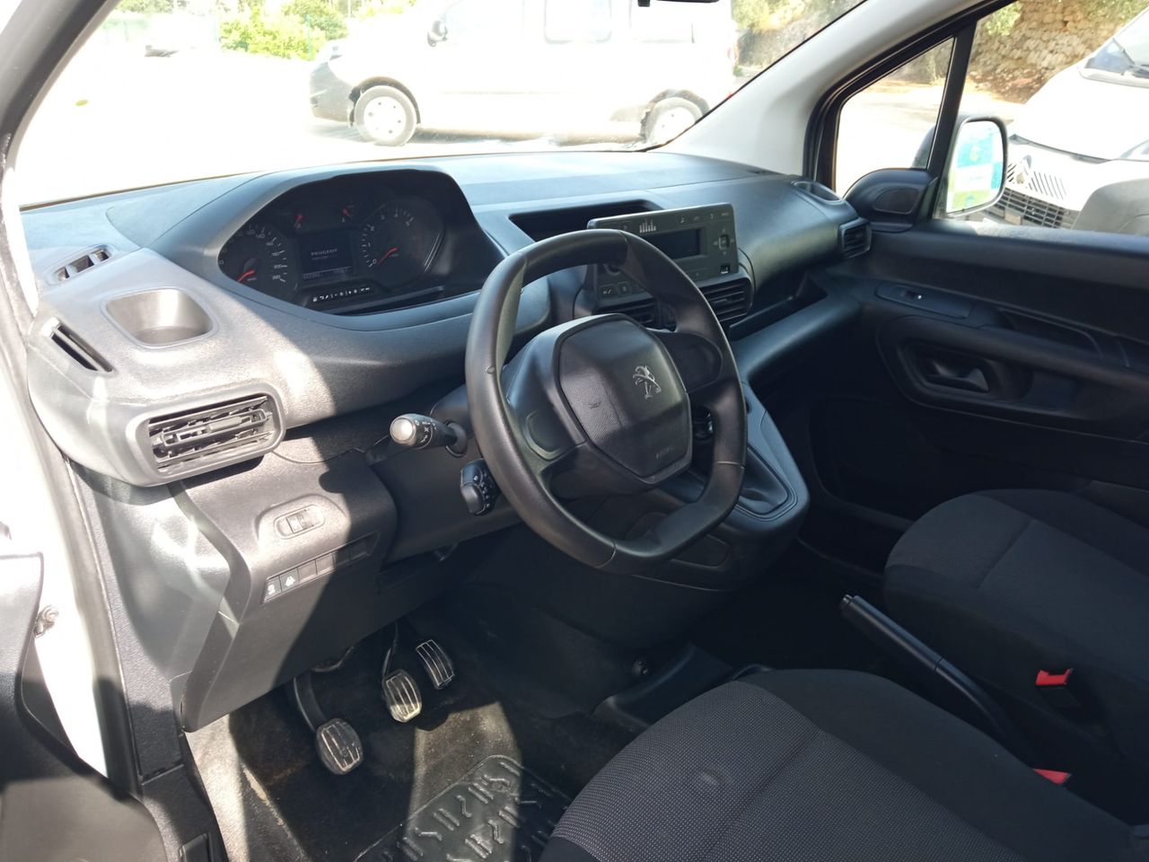 Peugeot Rifter ACTIVE PACK BUSINESS BLUEHDI 100  - Foto 8