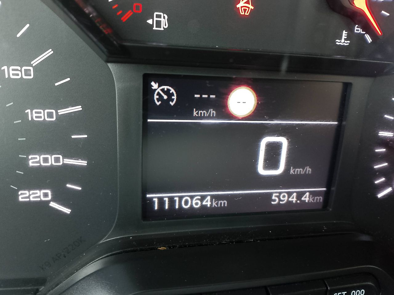 Peugeot Rifter ALLURE BUSINESS STANDAR BHDI 100  - Foto 8