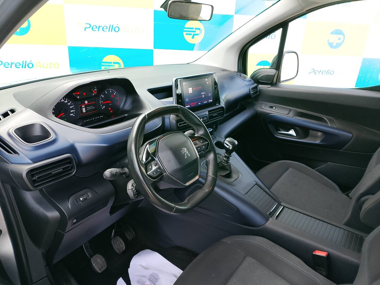 Peugeot Rifter ALLURE BUSINESS STANDAR BHDI 100  - Foto 9