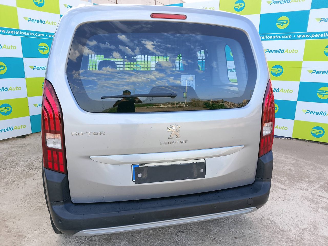 Peugeot Rifter ALLURE BUSINESS STANDAR BHDI 100  - Foto 7