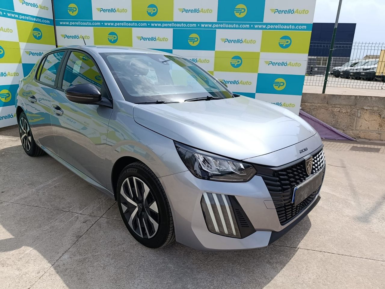 peugeot 208 2024 /