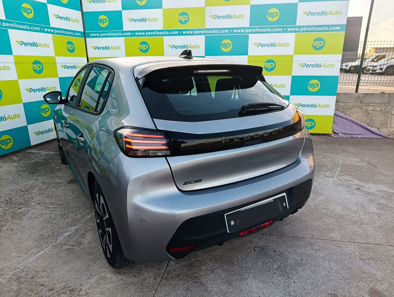 Peugeot 208 ACTIVE GASOLINA 100 - Foto 5