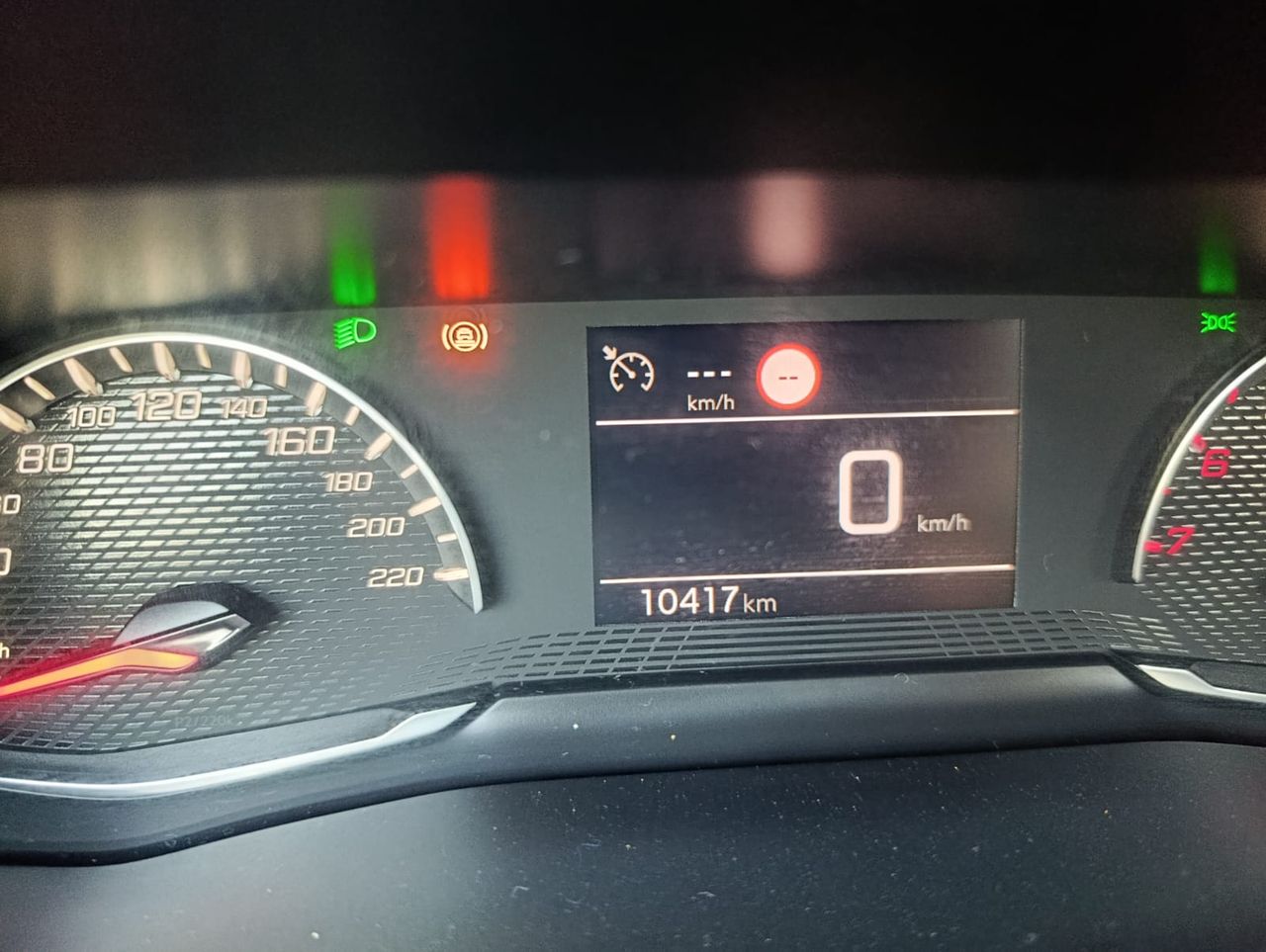 Peugeot 208 ACTIVE 100 CV - Foto 9