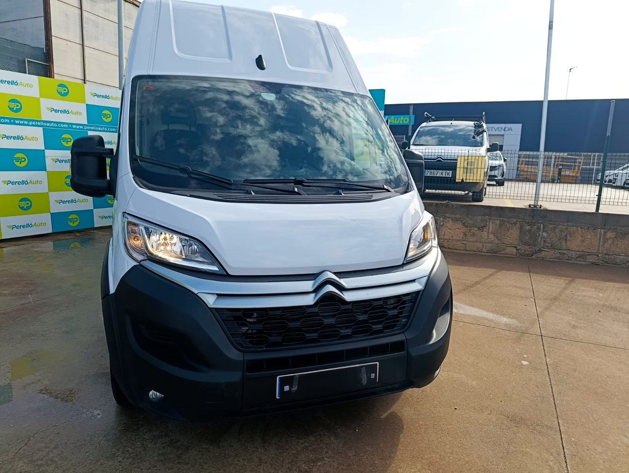 Citroën Jumper BLUEHDI 140 FURGON 335  - Foto 3