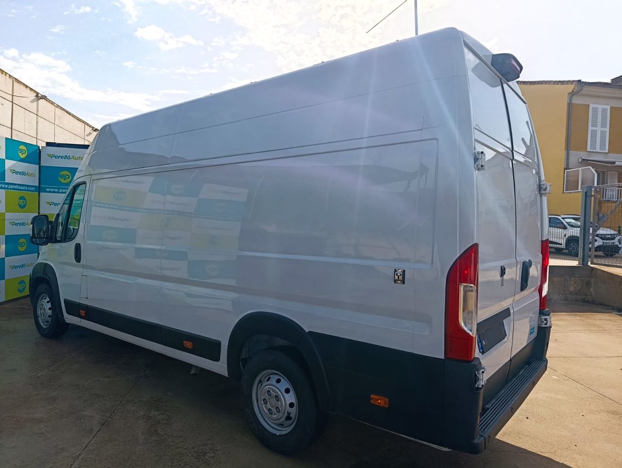 Citroën Jumper BLUEHDI 140 FURGON 335  - Foto 6