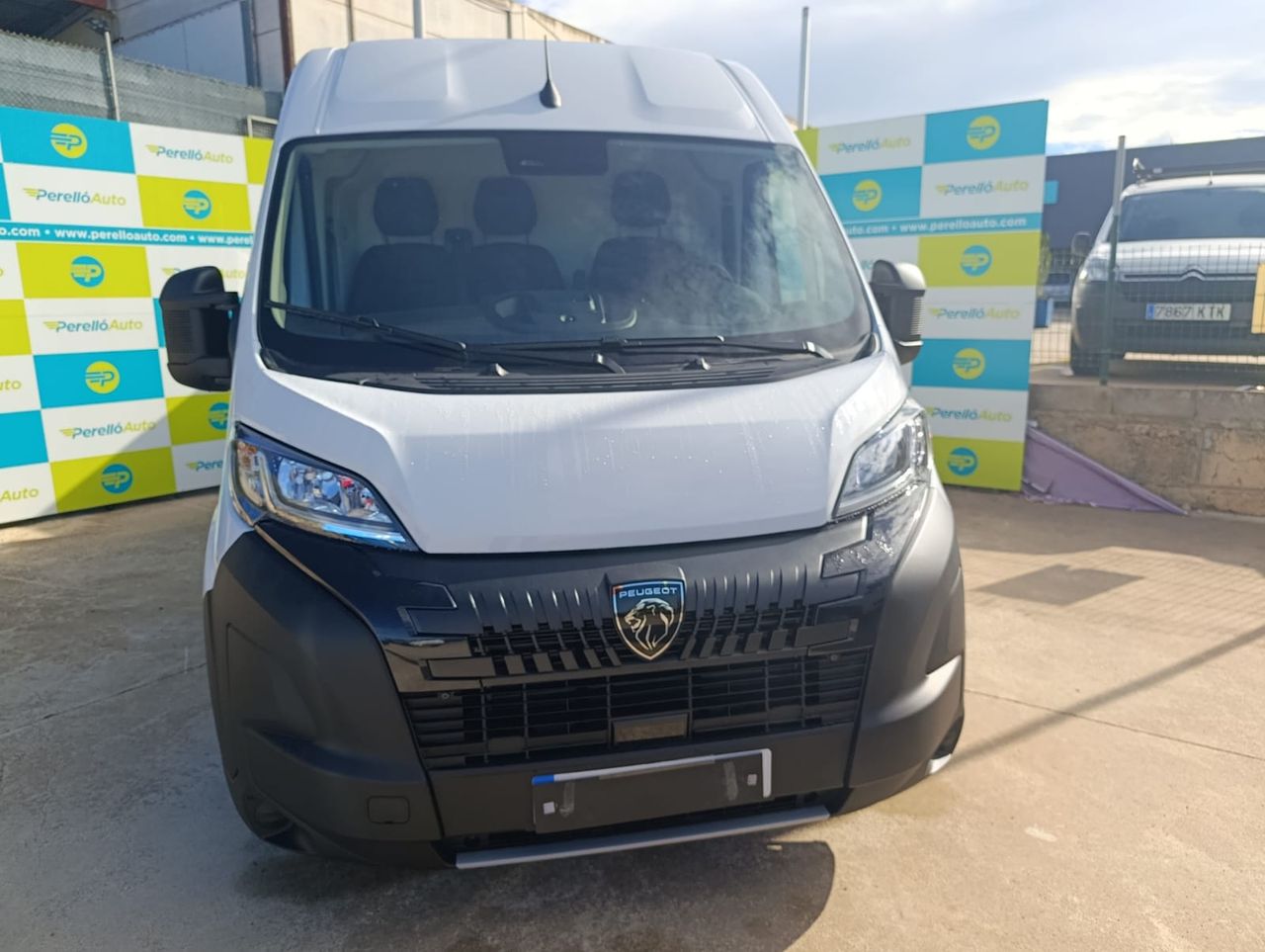 Peugeot Boxer FURGON 2.3 2H2 BLUEHDI 140 - Foto 4