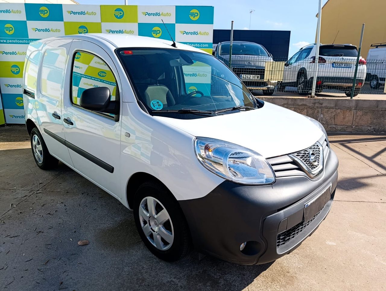 Nissan NV250 FURGON 1.5 DCI 95 CV - Foto 4