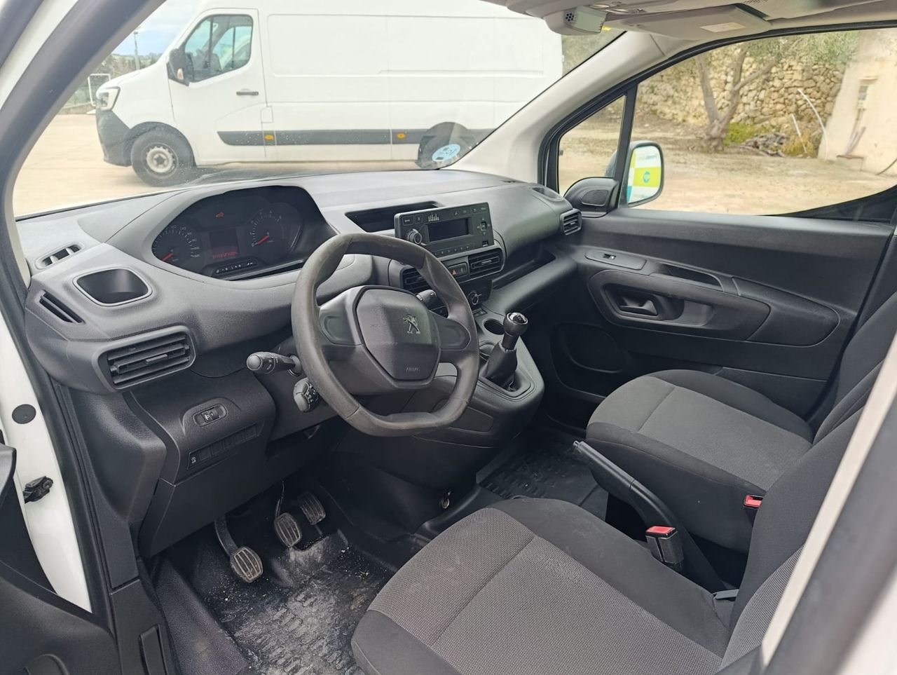 Peugeot Rifter 1.5 ACTIVE PACK BLUEHDI 100 BUSINESS - Foto 9