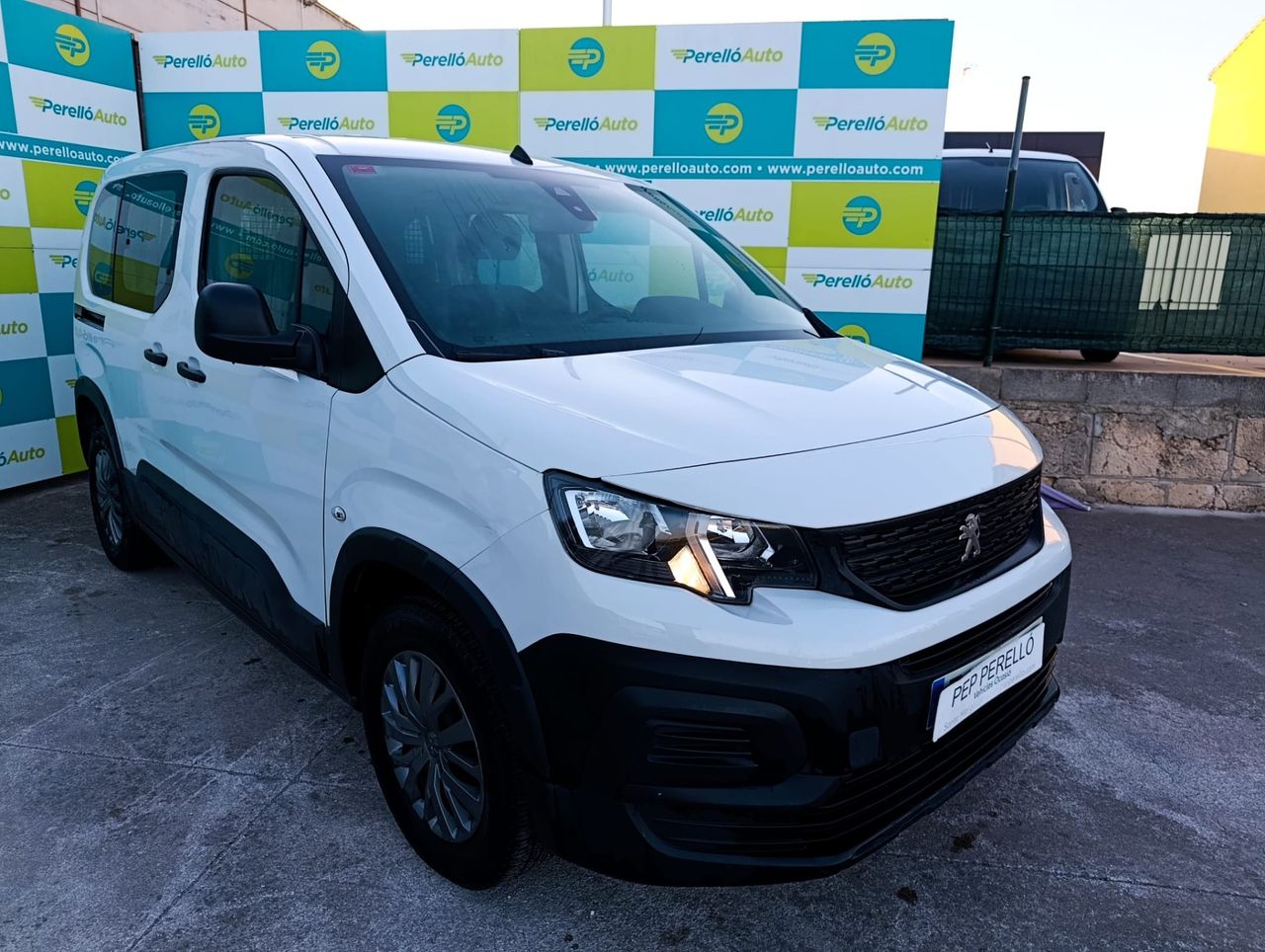 Peugeot Rifter 1.5 ACTIVE PACK BLUEHDI 100 BUSINESS - Foto 3