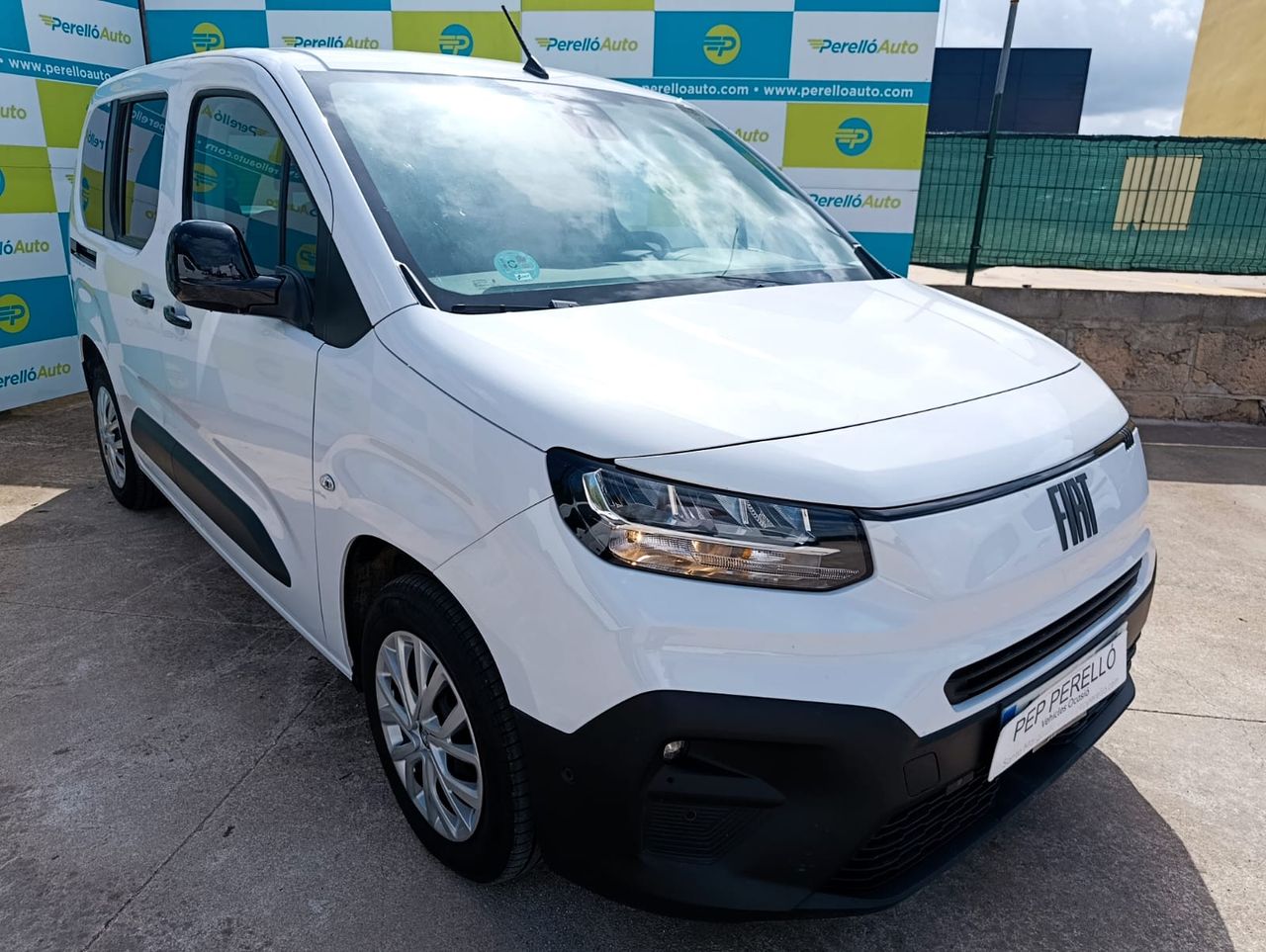 Fiat Doblò 1.5 BLUEHDI 100 DIESEL - Foto 4
