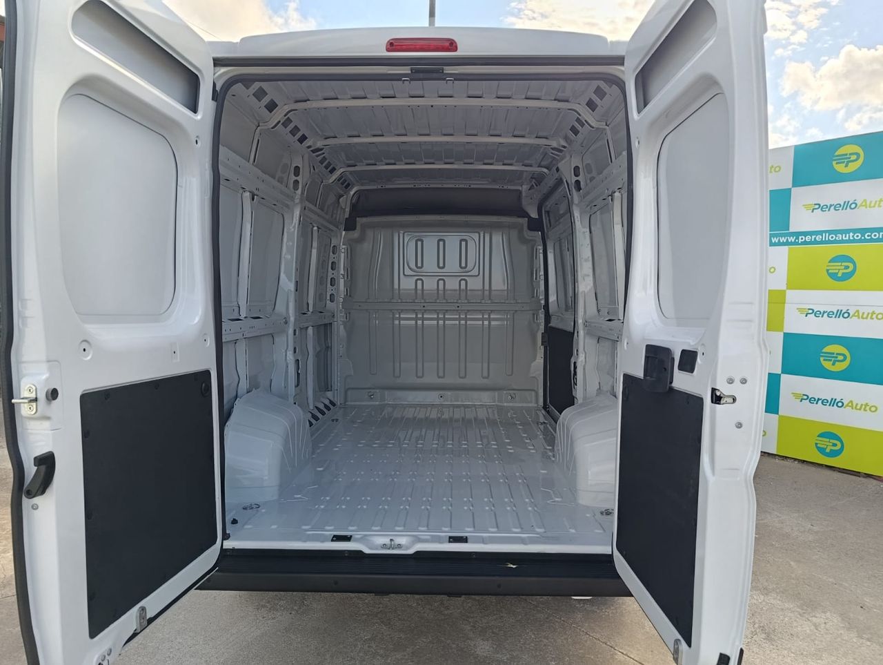 Fiat Ducato FURGO L2H2 330 140 CV - Foto 8