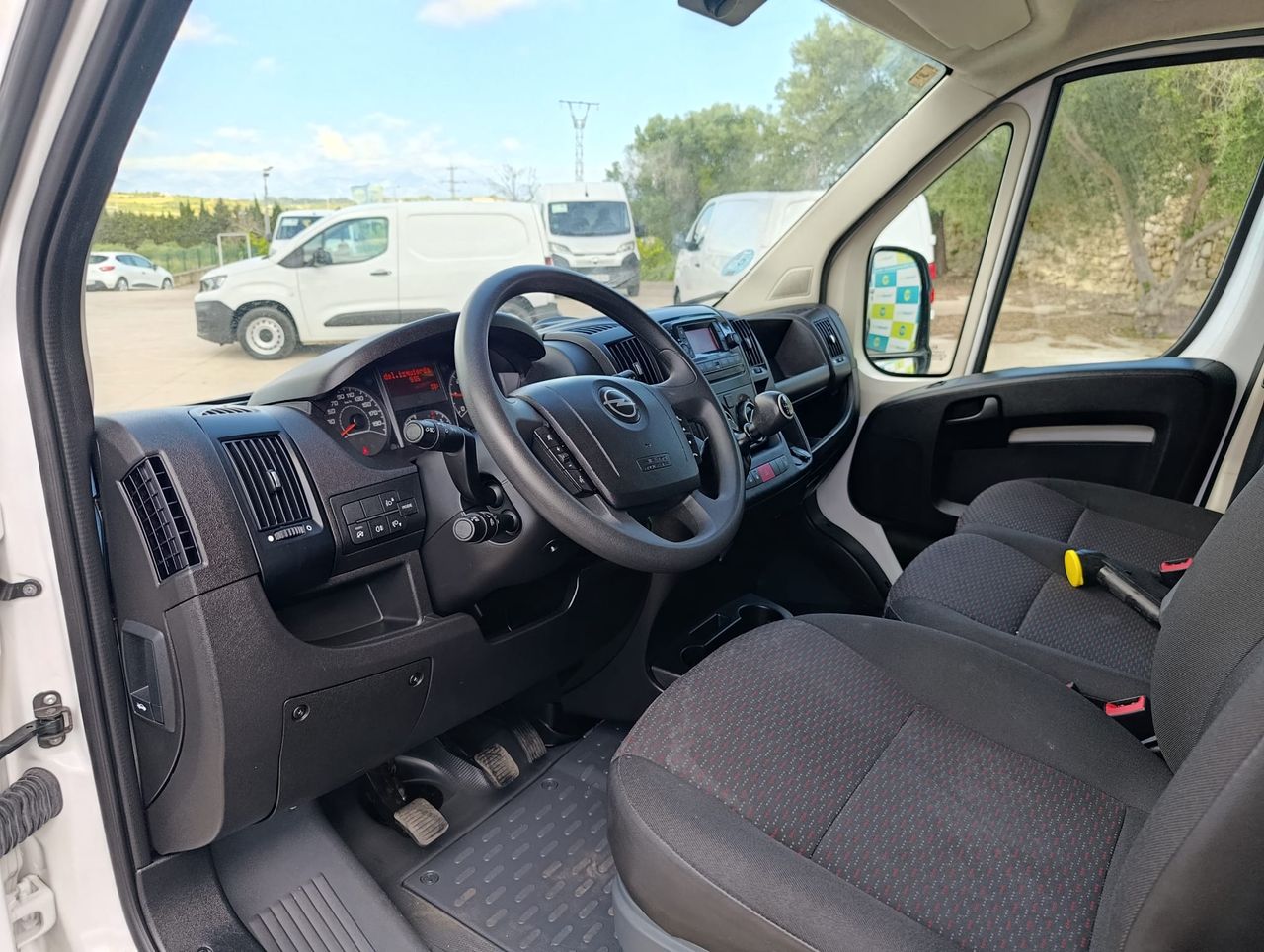 Opel Movano 2.2 BLUEHDI 120 L2H2 - Foto 10