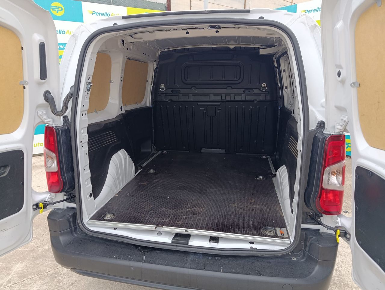 Citroën Berlingo TALLA M BLUEHDI 100 CV FG  - Foto 8