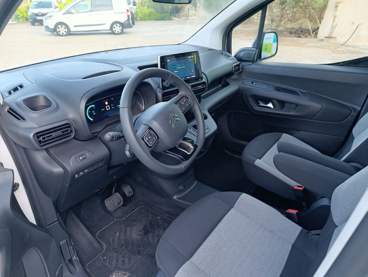 Citroën Berlingo ë-Berlingo Talla M Eléctrico 50 kWh Shine - Foto 8