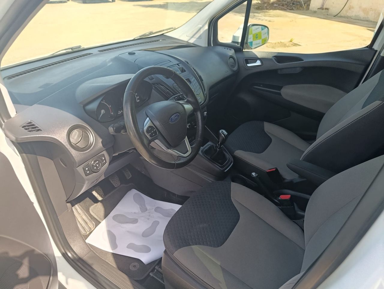 Ford Transit Courier Kombi Trend 1.5 TDCi 74 kW - Foto 7