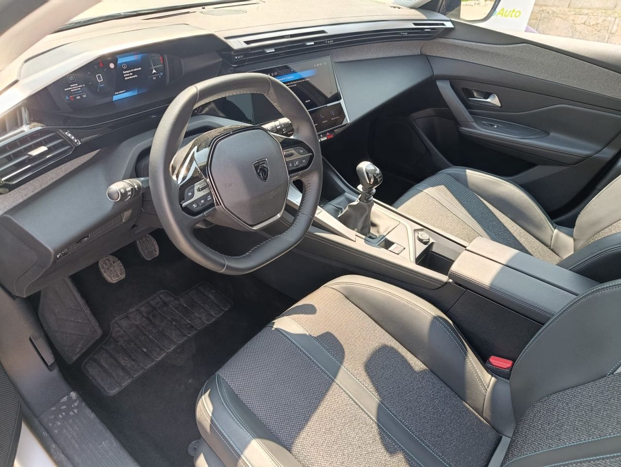 Peugeot 308 5p Allure Puretech 130 - Foto 9