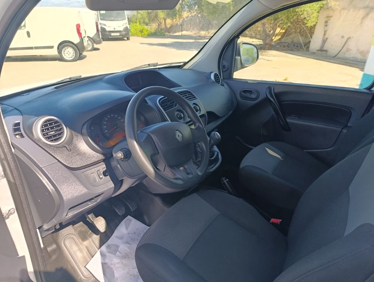 Renault Kangoo 1.5 BLUE DCI 80 CV - Foto 8
