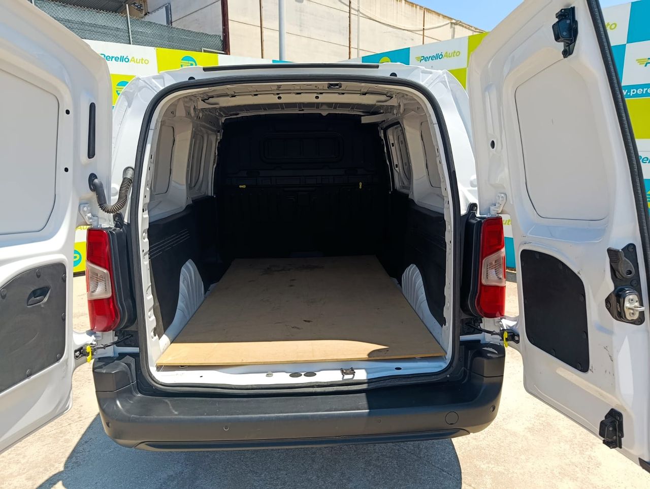 Fiat Doblò Maxi 1.5 Diesel 75 kW - Foto 8