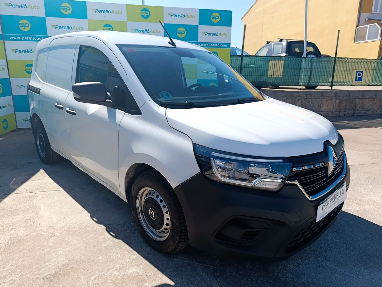 Renault Kangoo FURGON 1.5 BLUE DCI 95 CV - Foto 4