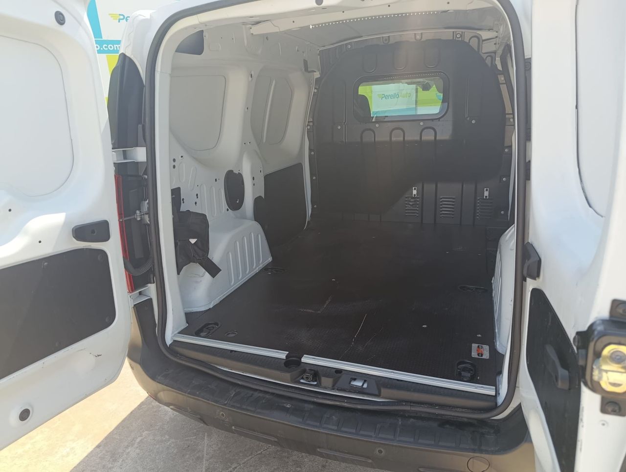 Renault Express 1.5 BLUE DCI 75 CV - Foto 7
