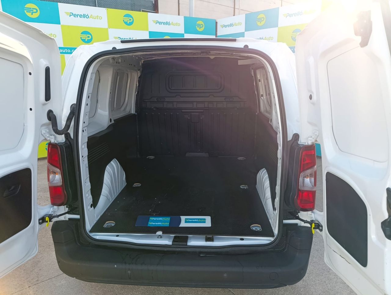 Citroën Berlingo TALLA M BLUEHDI 100 CV - Foto 6