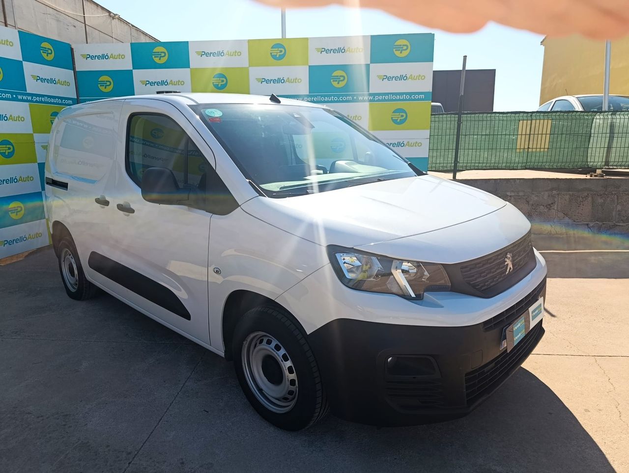 Peugeot Partner 1.5 BLUEHDI 100 CV S@S - Foto 3
