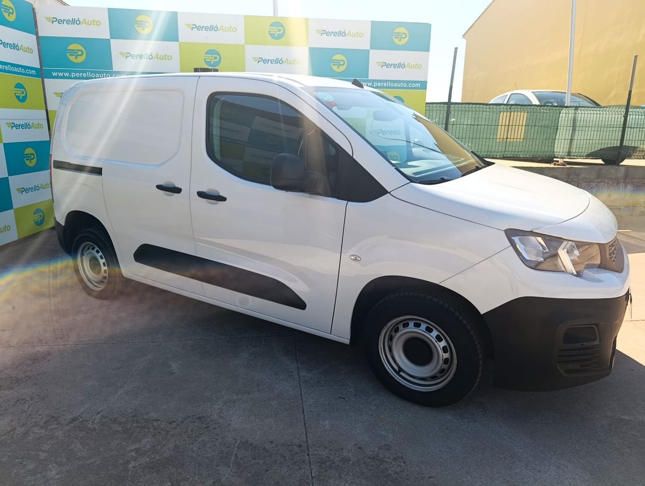 Peugeot Partner 1.5 BLUEHDI 100 CV S@S - Foto 4