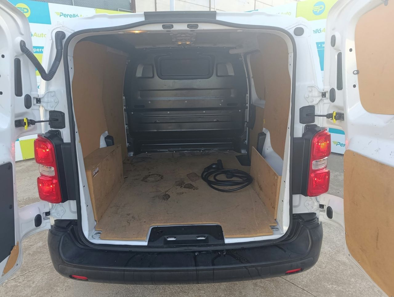 Fiat Scudo FURGON 1 BUSINESS ELECTRICO - Foto 7