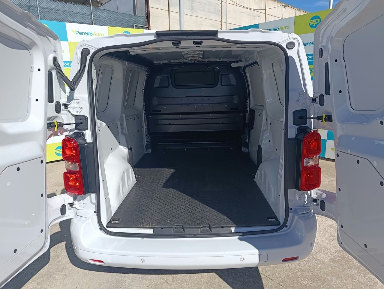 Peugeot Expert FURGON STANDARD BLUEHDI 120 - Foto 5