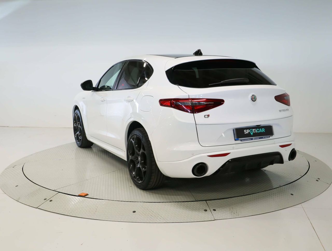 alfa romeo stelvio 2022 / foto grande (3)