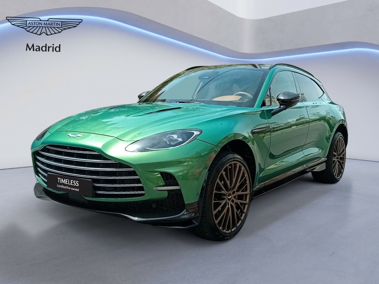aston martin dbx 2025 / foto grande (2)
