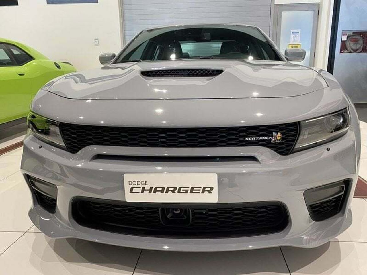 dodge charger 2022 / foto grande (2)