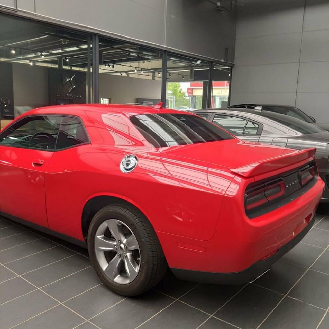 dodge challenger 2022 / foto grande (3)
