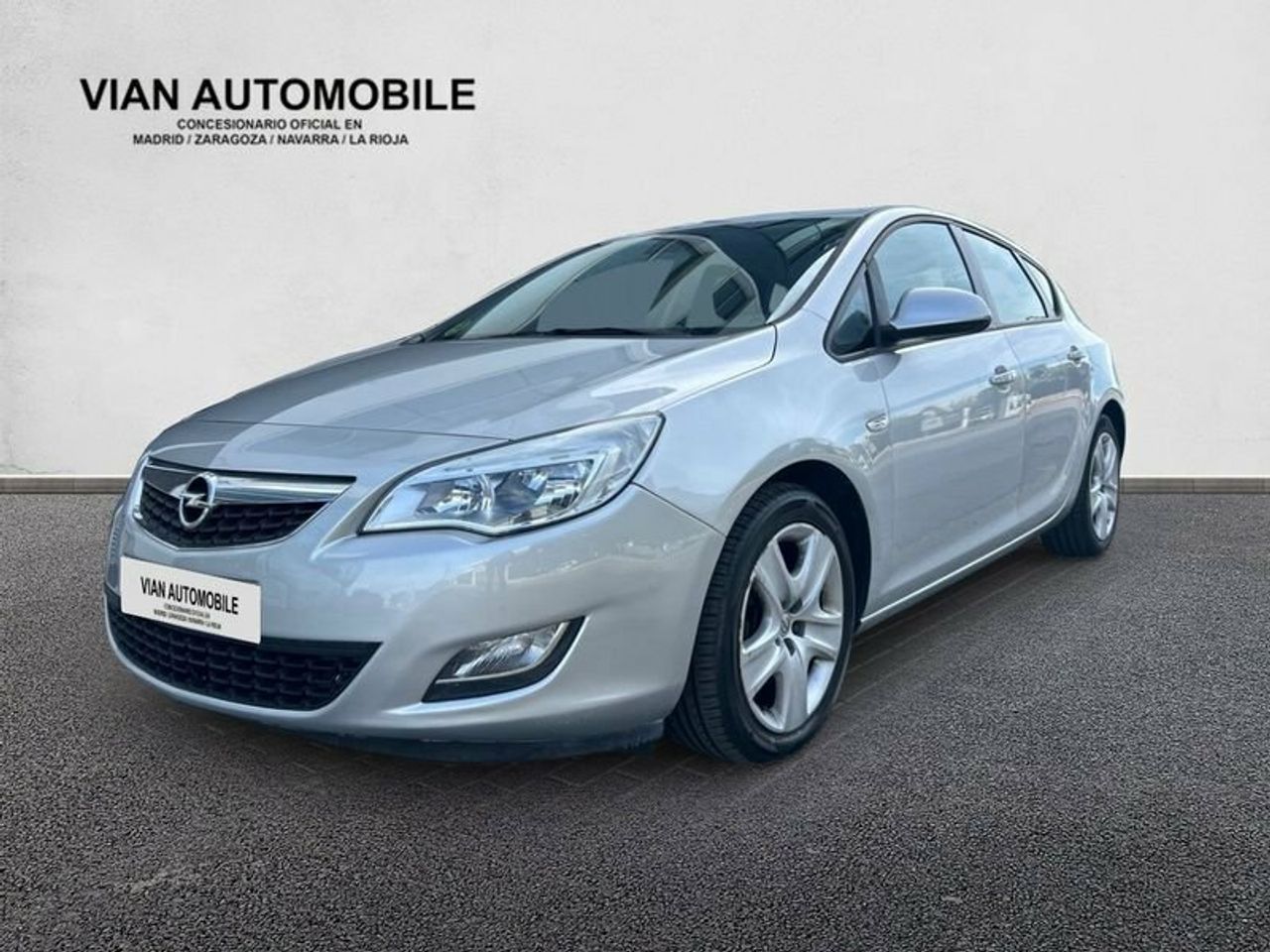 Ssangyong rodius diesel  de segunda mano - opel astra 2012 /