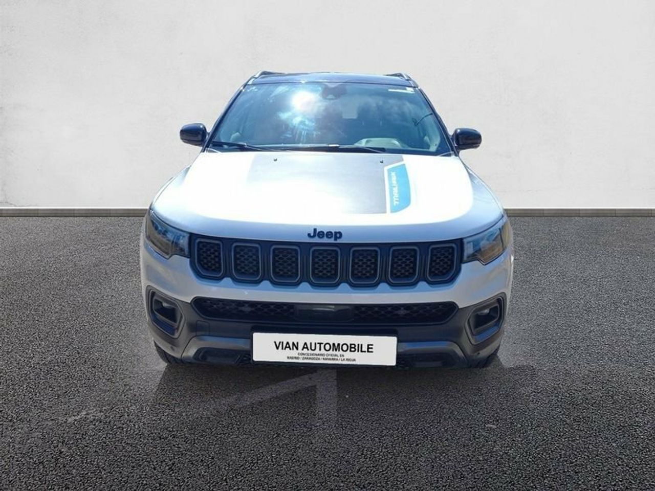 Jeep compass con interiores en buen estado  de segunda mano - jeep compass 2022 /