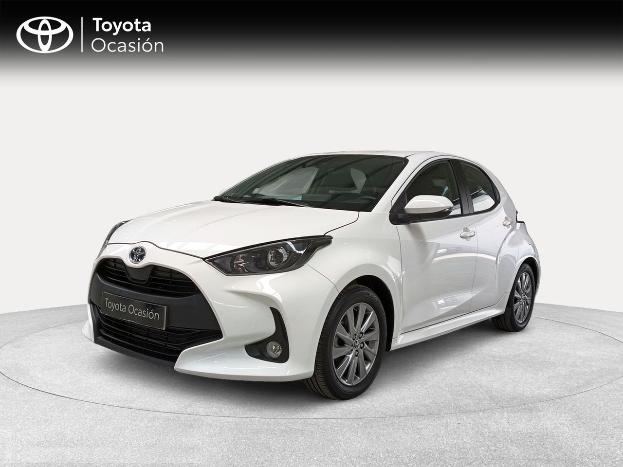 toyota yaris 2024 /