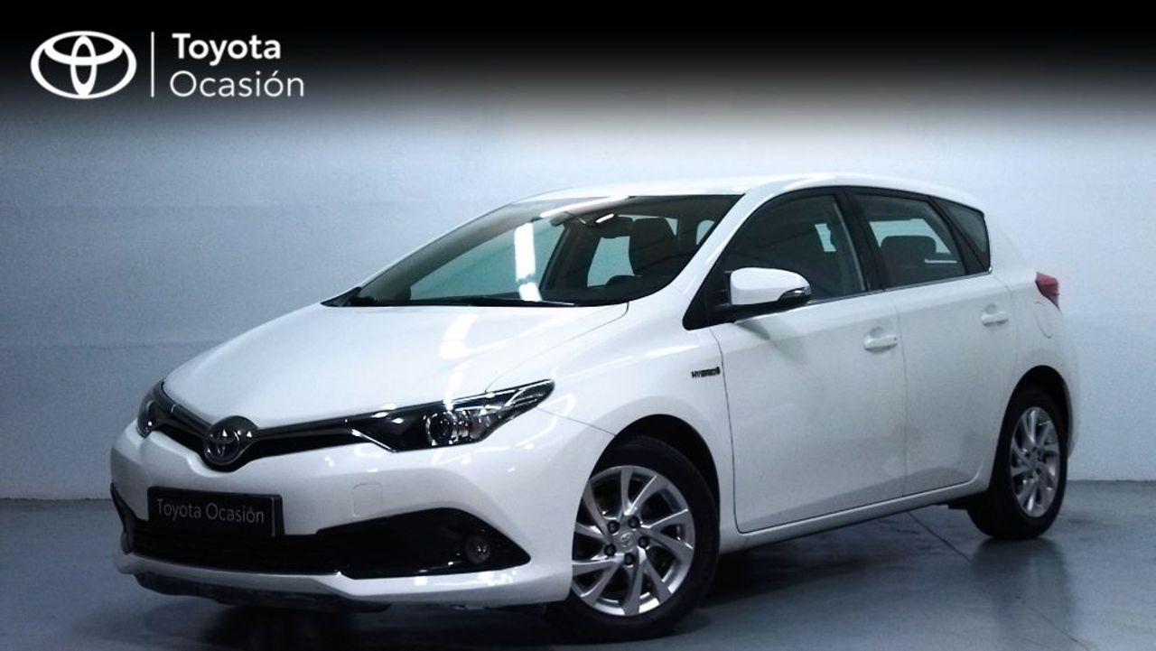 Toyota Auris ocasión segunda mano 2018 Híbrido por 16.900€ en Málaga