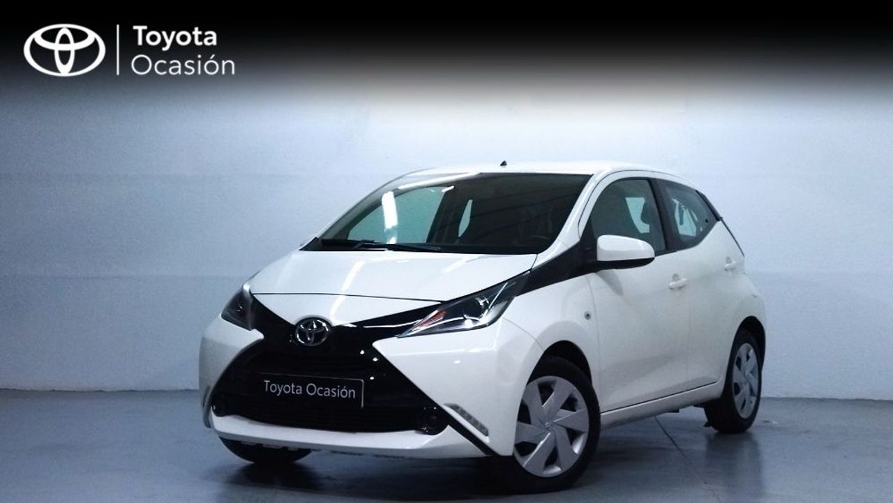 Toyota Aygo ocasión segunda mano 2018 Gasolina por 10.500€ en Málaga