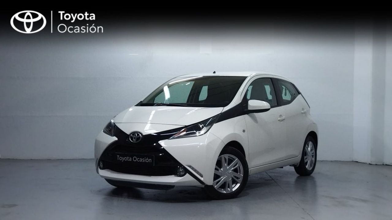 Toyota Aygo ocasión segunda mano 2018 Gasolina por 10.800€ en Málaga