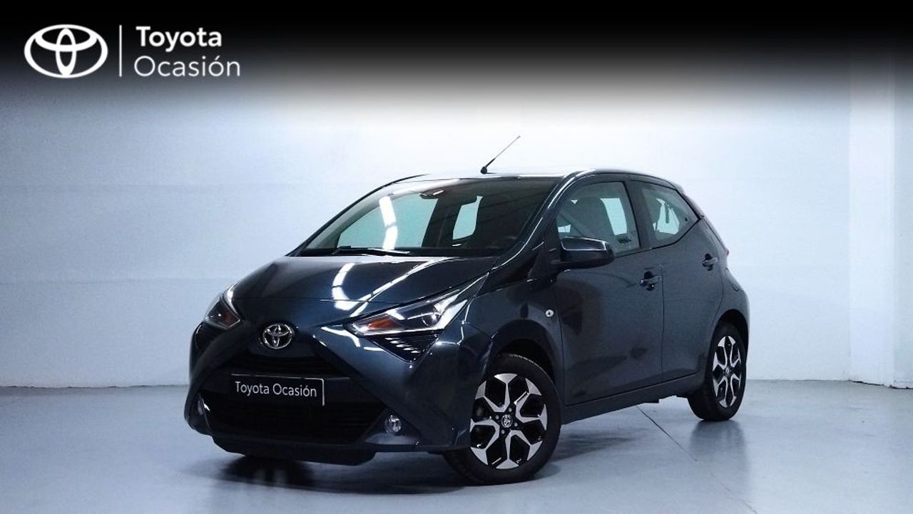 Toyota Aygo ocasión segunda mano 2021 Gasolina por 13.500€ en Málaga
