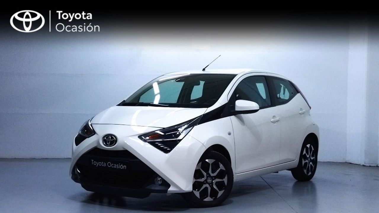 Toyota Aygo ocasión segunda mano 2021 Gasolina por 13.500€ en Málaga