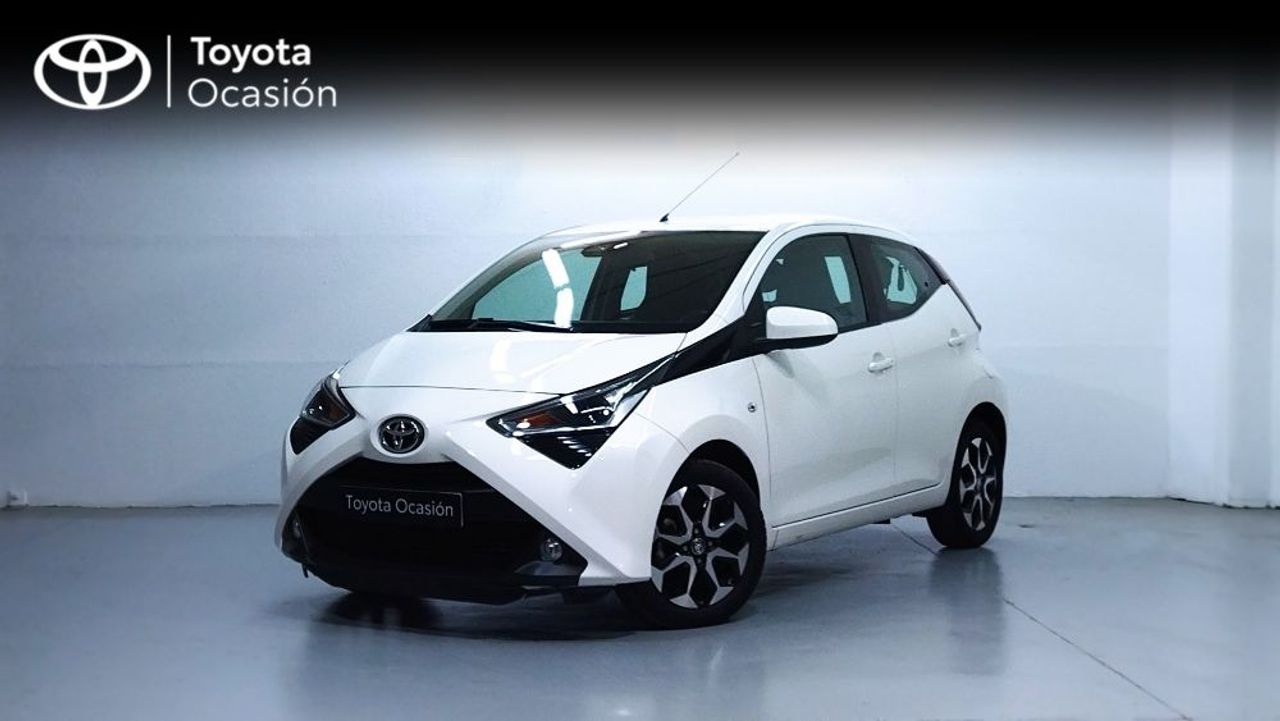 Toyota Aygo ocasión segunda mano 2018 Gasolina por 13.500€ en Málaga