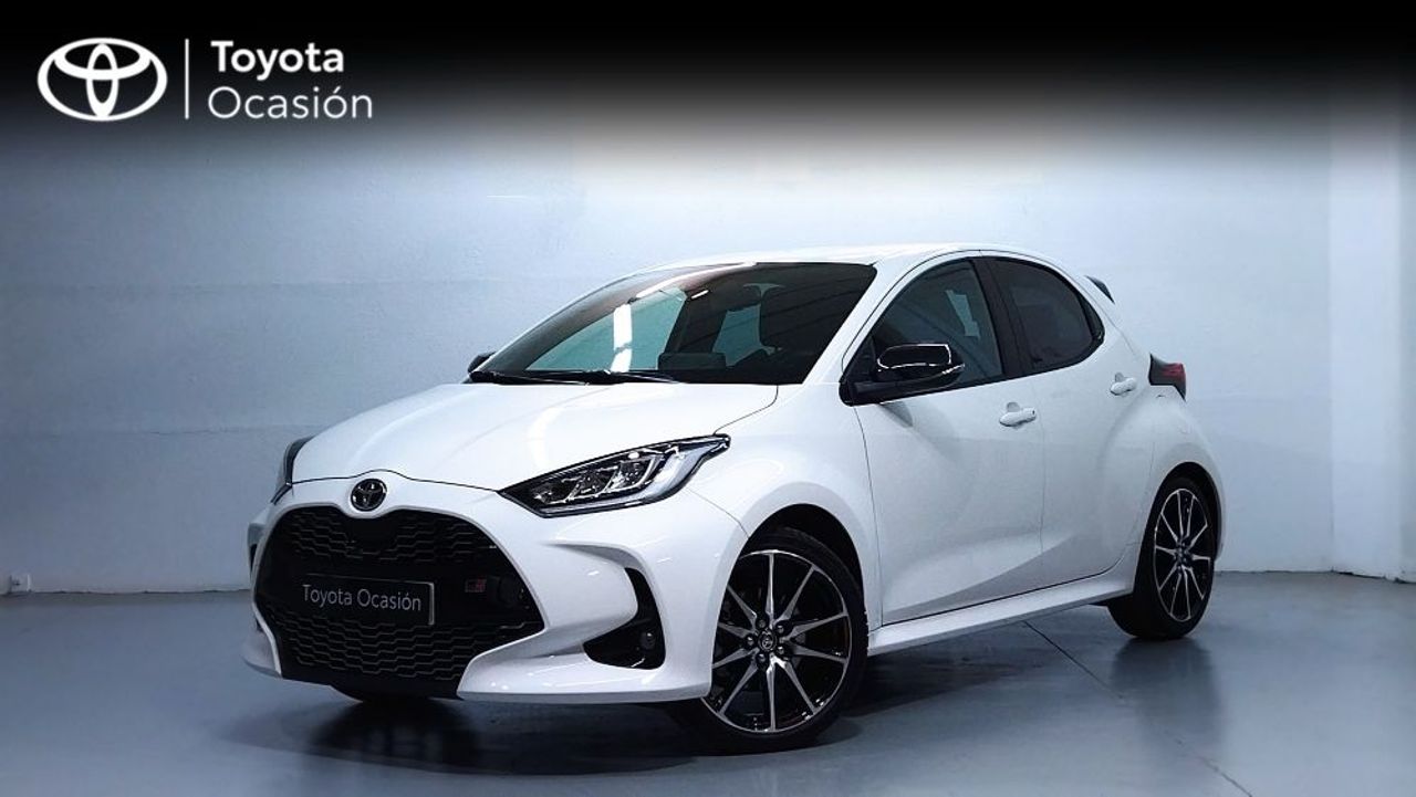 Toyota Yaris ocasión segunda mano 2022 Híbrido por 23.900€ en Málaga